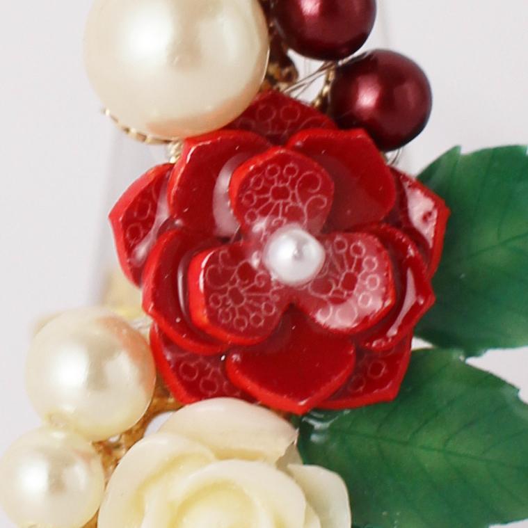 リンゴのレース柄のバラ アシンメトリー ピアス／イヤリング | 2枚目