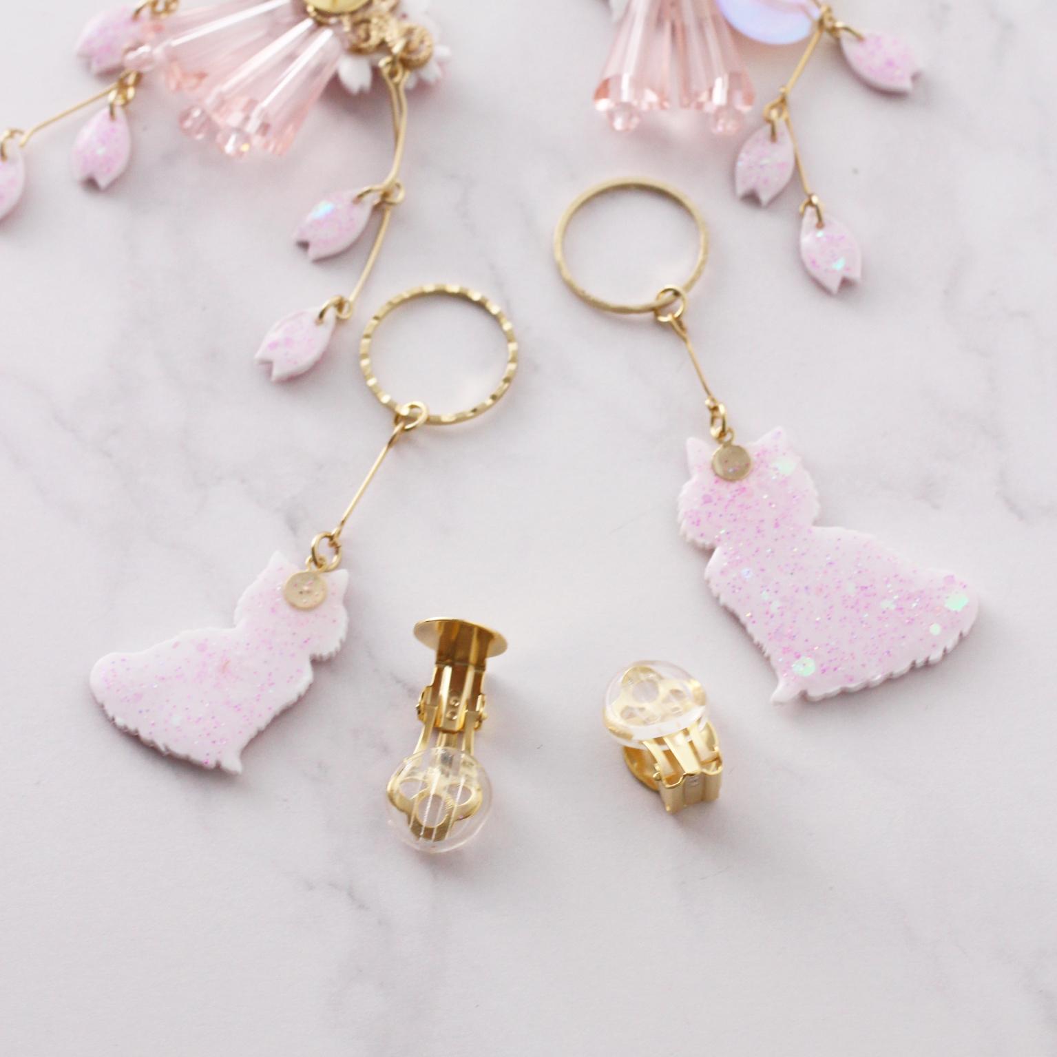 桜×ねこ 2wayアシンメトリーピアス／イヤリング｜揺れる春の猫アクセサリー | 13枚目