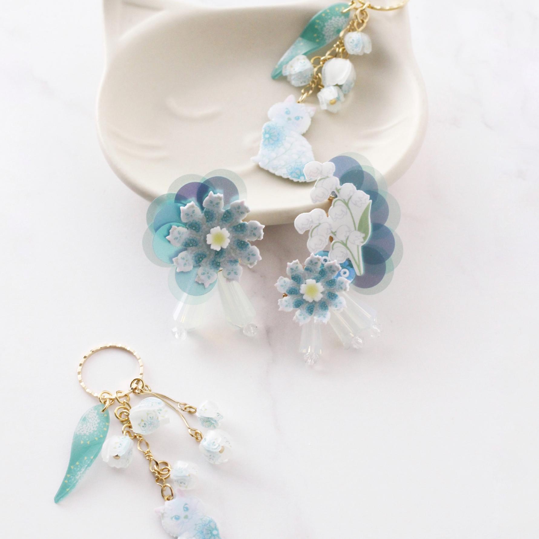 すずらん×ねこ 2wayアシンメトリーピアス／イヤリング｜揺れる鈴蘭と猫のトリックアートアクセサリー | 9枚目