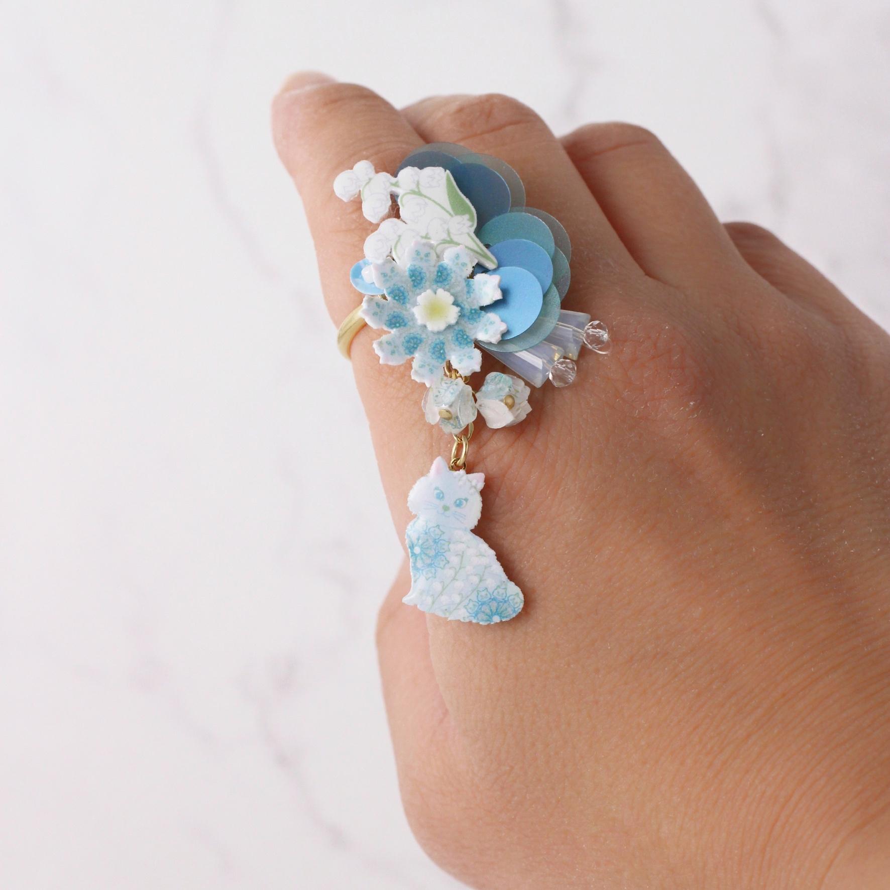 すずらん×ねこ リング｜揺れる鈴蘭と猫のトリックアートアクセサリー | 3枚目